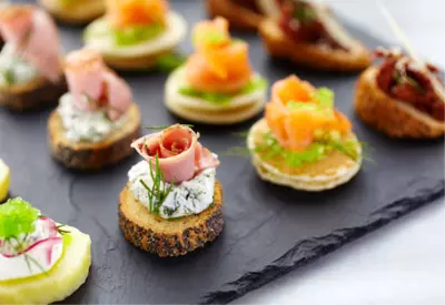 catering-para-empresas-en-alicante-finger-food